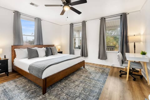 1BR Bungalow | Fire Pit + Near 5 Points +Prisma
