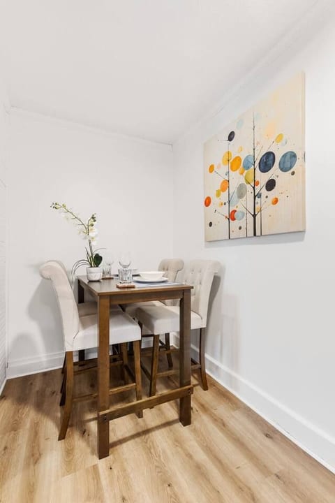 1BR Bungalow | Fire Pit + Near 5 Points +Prisma