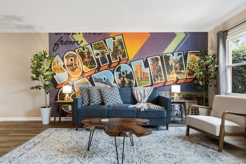 2BR 1.5BA Stylish Condo Near Hospitals - Shopping