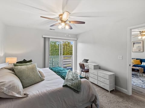 2BR 2BA Fort Jackson | Fast WiFi + Parking
