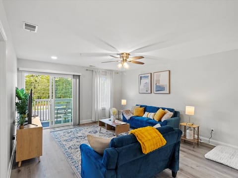 2BR 2BA Fort Jackson | Fast WiFi + Parking