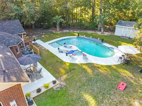 Peaceful Luxury Retreat Near Columbia | Pool • 4BR