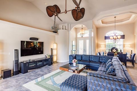 Waterfront Villa Pool Spa Oasis Bahia 4BR/3Bath image 5