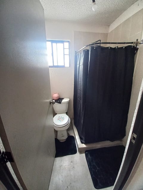 Comfortable house. Quiet subdivision. image 5