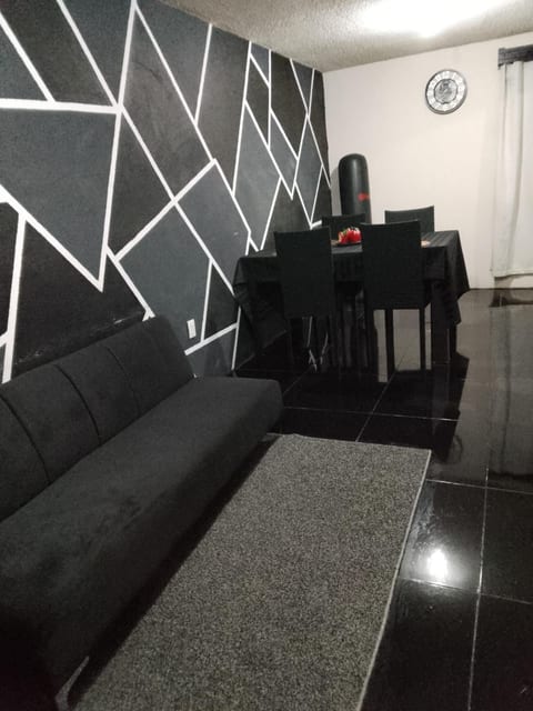 Comfortable house. Quiet subdivision. image 1