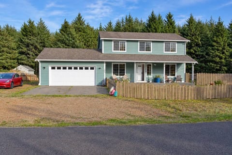 Aura by the Ocean | Dog-Friendly Coastal Haven