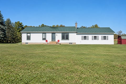 Peaceful Country Retreat | 3BR, 2BA Sleeps 6
