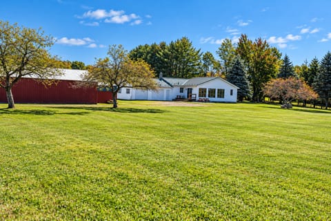 Peaceful Country Retreat | 3BR, 2BA Sleeps 6