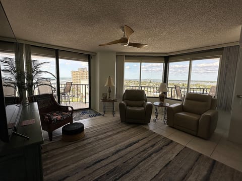 2king beds heated pool beach access