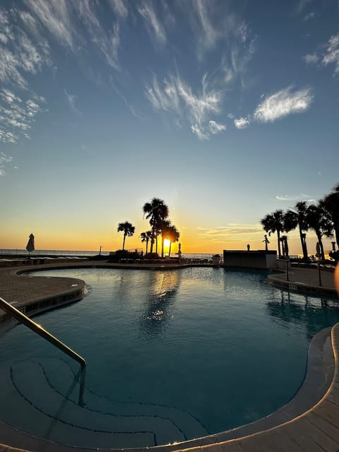 2king beds heated pool beach access