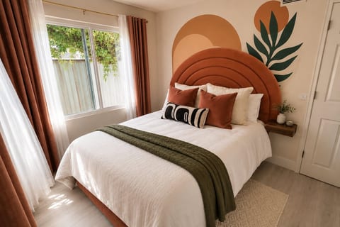Miami Pool House – Gated Parking & Tiki, Minutes to Wynwood