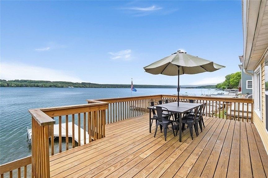 Captain's Quarters | Keuka | Hot Tub | Kayak/SUPs