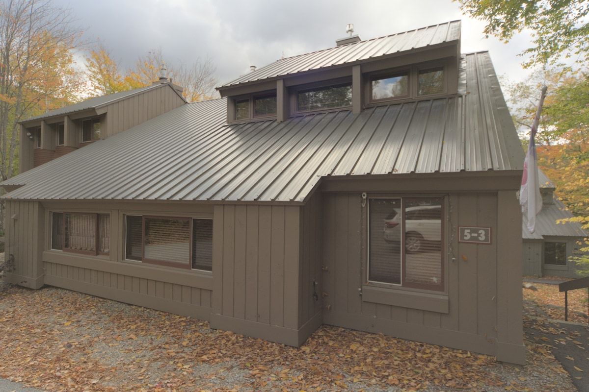 Loon Mtn 3BR: AC, Pool, Hot Tub, Family Getaway