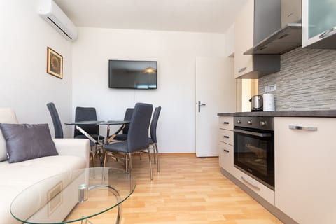 House Maja Authentic with Private Pool - Unit 379107-13