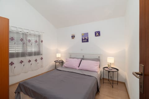 Apartments Ivana - Unit 379101-13