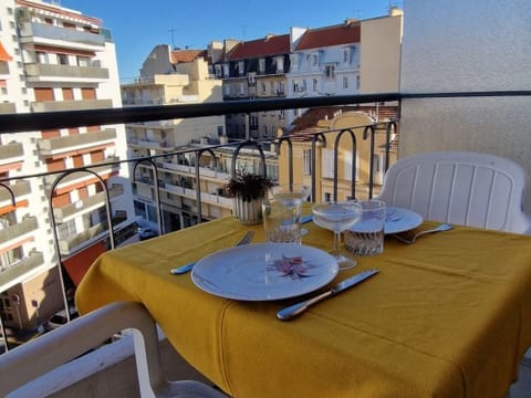 Studio for 2 near the Croisette 133