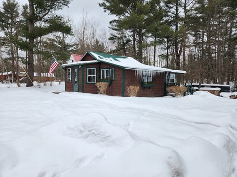 Ammonoosuc House, cozy cabin - no cleaning fee! image 10