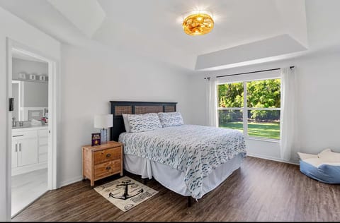 Rose Garden Retreat | Luxury Near Tarpon Point