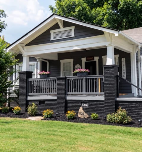 3BR West End Retreat | Near BeltLine & Downtown image 1