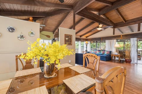 Hale Kona Lanai • Ocean Views • Accessible Comfort