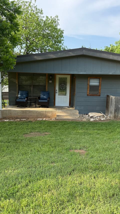 Newly updated home on Spruce St image 2