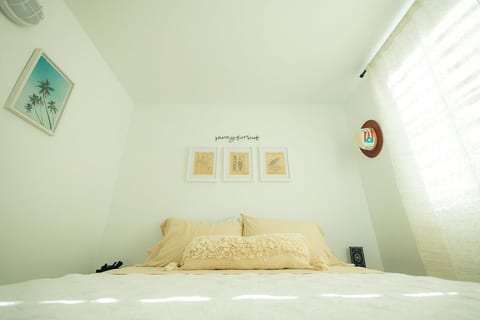 Bedroom with Queen sized bed.