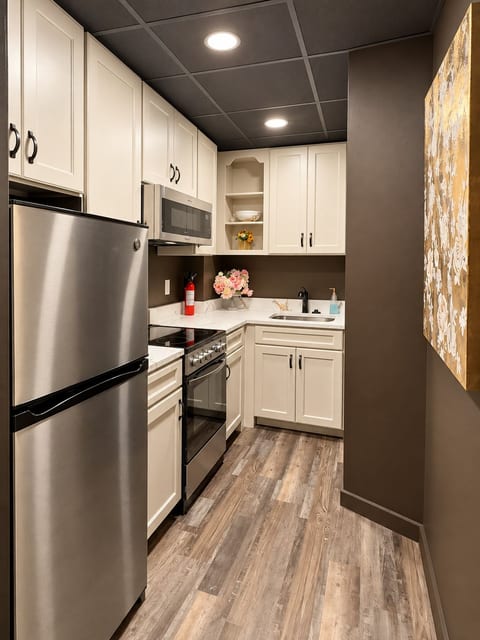 Private Apt • Fultondale • 10 min to Birmingham image 5