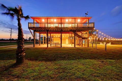 Fire Pit, Playscape, The Red Mermaid Retreat