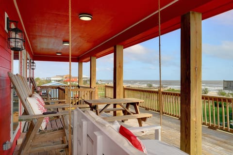 Fire Pit, Playscape, The Red Mermaid Retreat