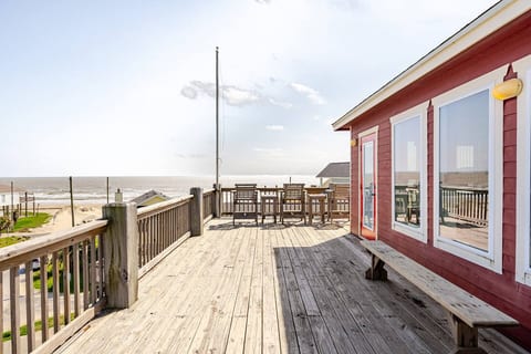 6BR/3Bth Beach House | Game Deck, Grill, 26 Guests