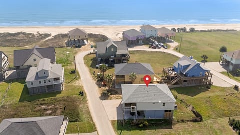 Aerial view: a short walk to the beach