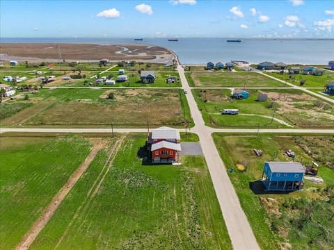 Aerial view: the bay and Gulf nearby