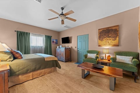 Home in Wickenburg Star Ranch Lodging image 4