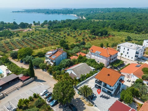 Villa Lili Apt 2 450 m vom Strand entfernt