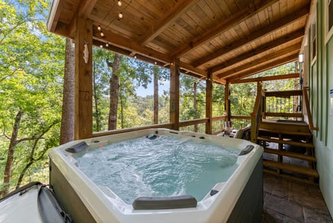 River Retreat Cabin