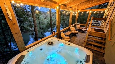 River Retreat Cabin