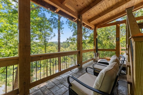 River Retreat Cabin