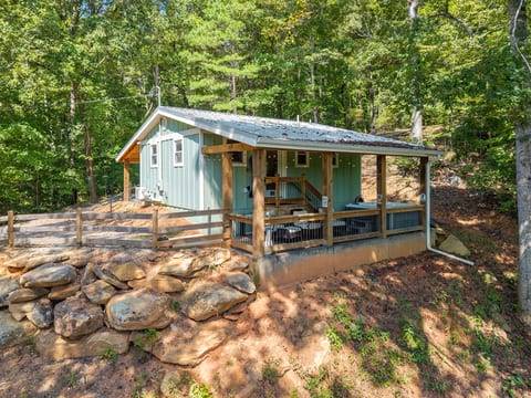 River Retreat Cabin