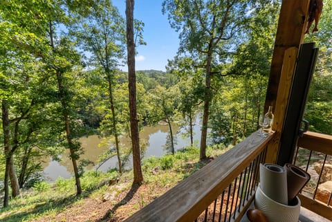 River Retreat Cabin