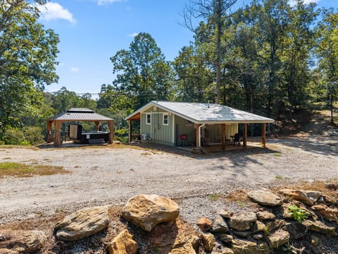 Riversong Cabin