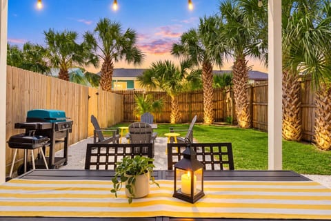 The Yellow Retreat A | Beach Walk + Private Yard