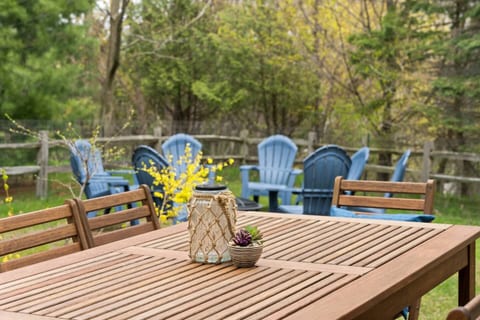 Morning coffee or family dinners—this outdoor table is where the day slows down and everyone reconnects.