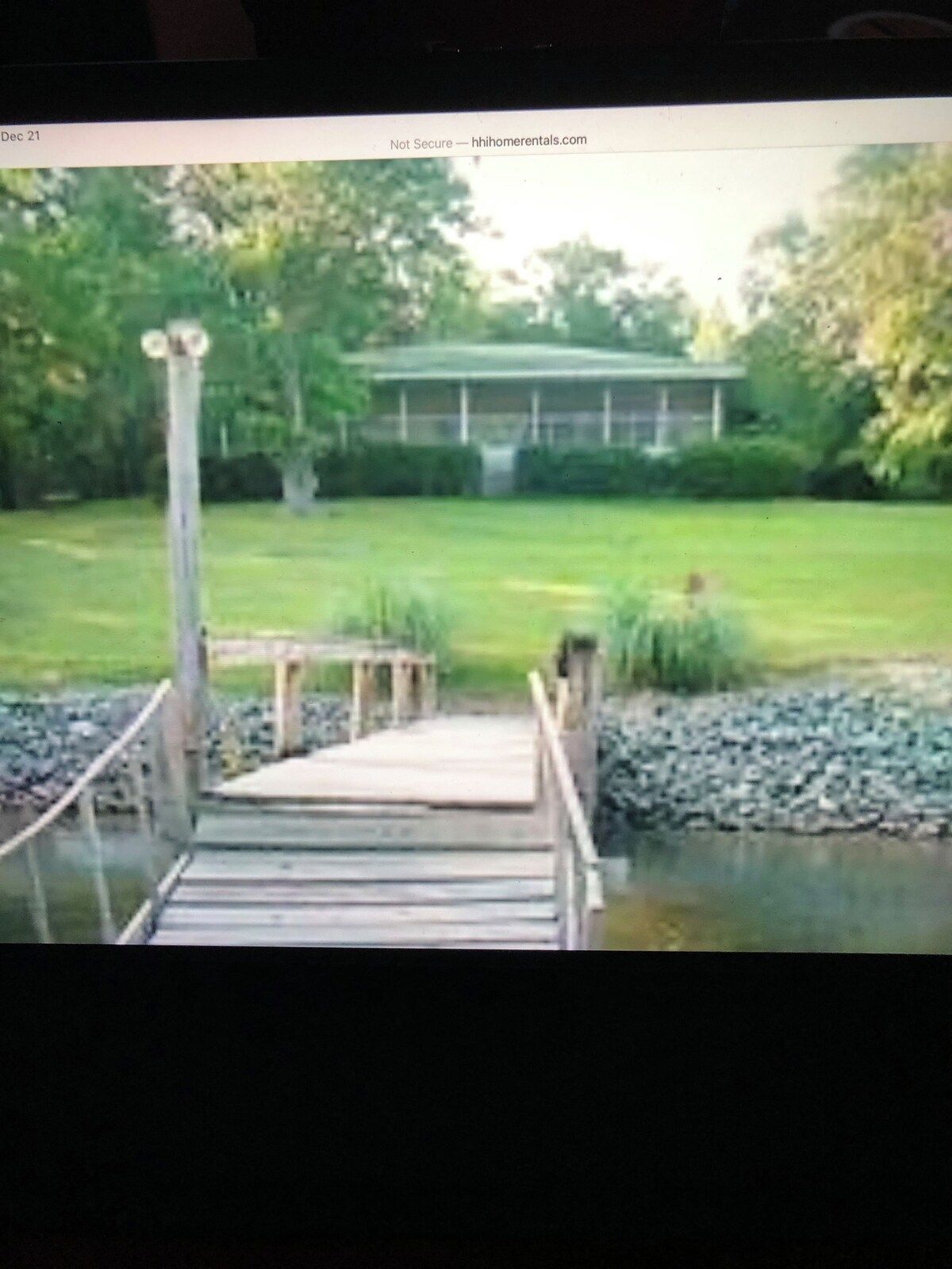 Lake Wylie, SC 4BR/2BA waterfront House, sleeps 6 max., pier & dock.