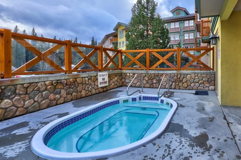 Shared hot tub in Fireside Lodge