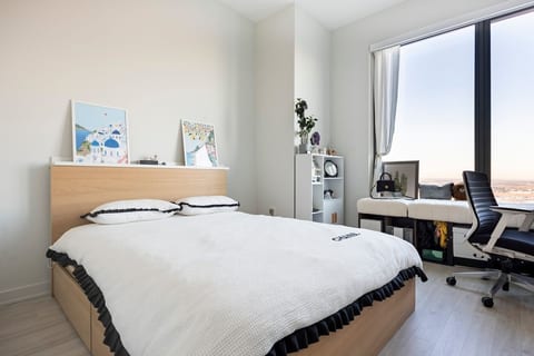 Big Room Affordable Luxury Sytle image 1
