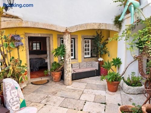 Small Cozy Bedroom in 17-century Villa with Snooker, BBQ and Music Room in Sintra Historic Center - Sintra