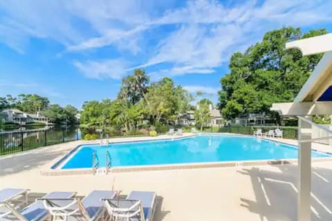 Lakefront Villa near TPC Sawgrass w/ Pool & Porch