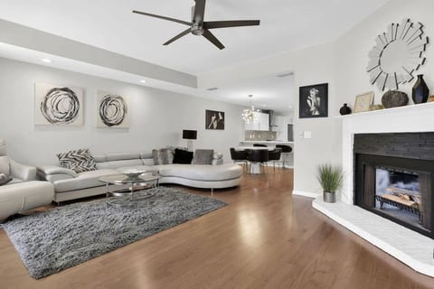 Lakefront Villa near TPC Sawgrass w/ Pool & Porch
