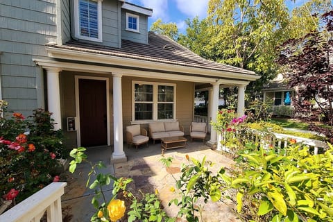 Private front patio