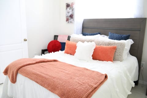 Luxury DreamStay Miami 3/2 King Suite